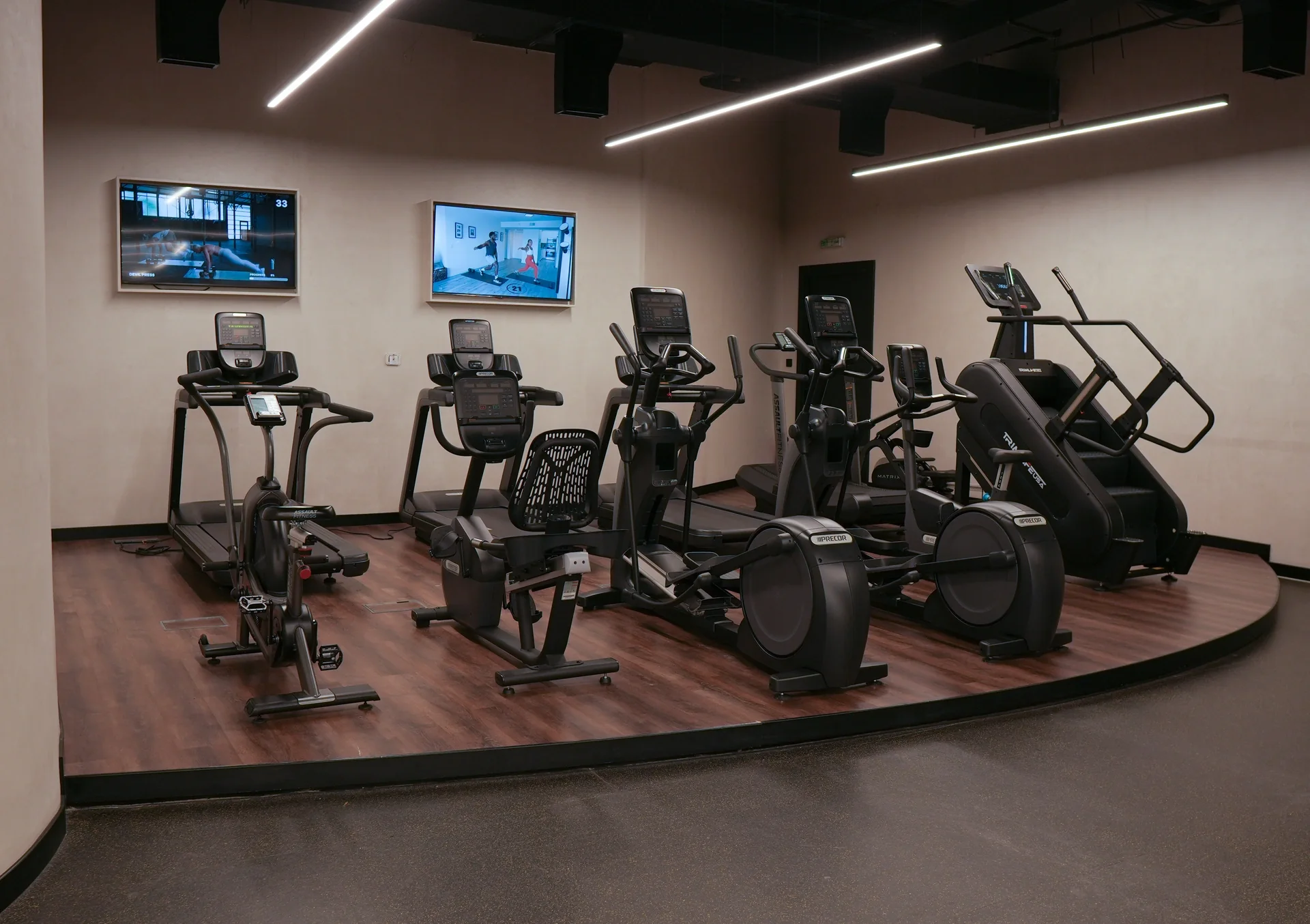 Cardio equipment on the women-only floor